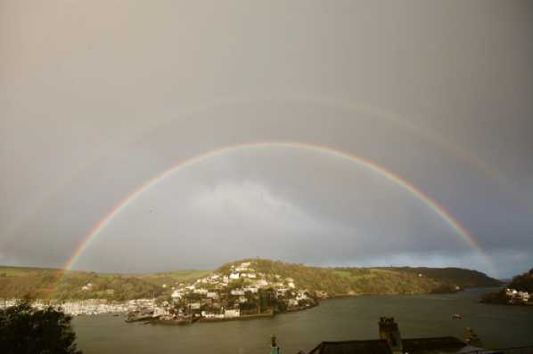 12 March 2020 - 17-10-29 
....and then oater, along came a proper job. A decent double rainbow framing Kingswear.
-------------- 
Double rainbow over Kingswear